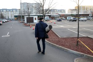 Prekybos centrai jau galės atverti duris, tačiau – tik darbo dienomis