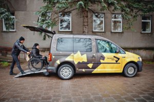 Kauno rajone neįgaliesiems ėmė teikti paslaugas socialinis taksi