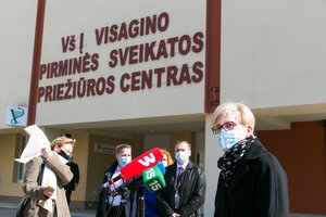 I. Šimonytė į visaginiečius kreipėsi rusų kalba, savivaldybės meras sklaido mitus apie „Sputnik V“ 