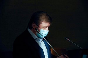 Valstiečiai galvoja apie dar vieną pasitraukimą: R. Karbauskis valdančiuosius kaltina užkulisiniais žaidimais