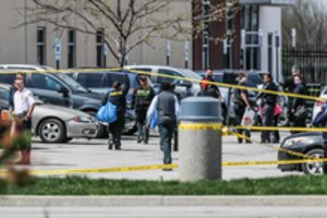 8 gyvybių pareikalavusias šaudynes Indianapolyje, įtariama, surengė buvęs darbuotojas