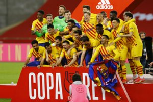 Visas rungtynes dominavosi „Barcelona“ pasiekė triuškinamą pergalę ir triumfavo Karaliaus taurėje