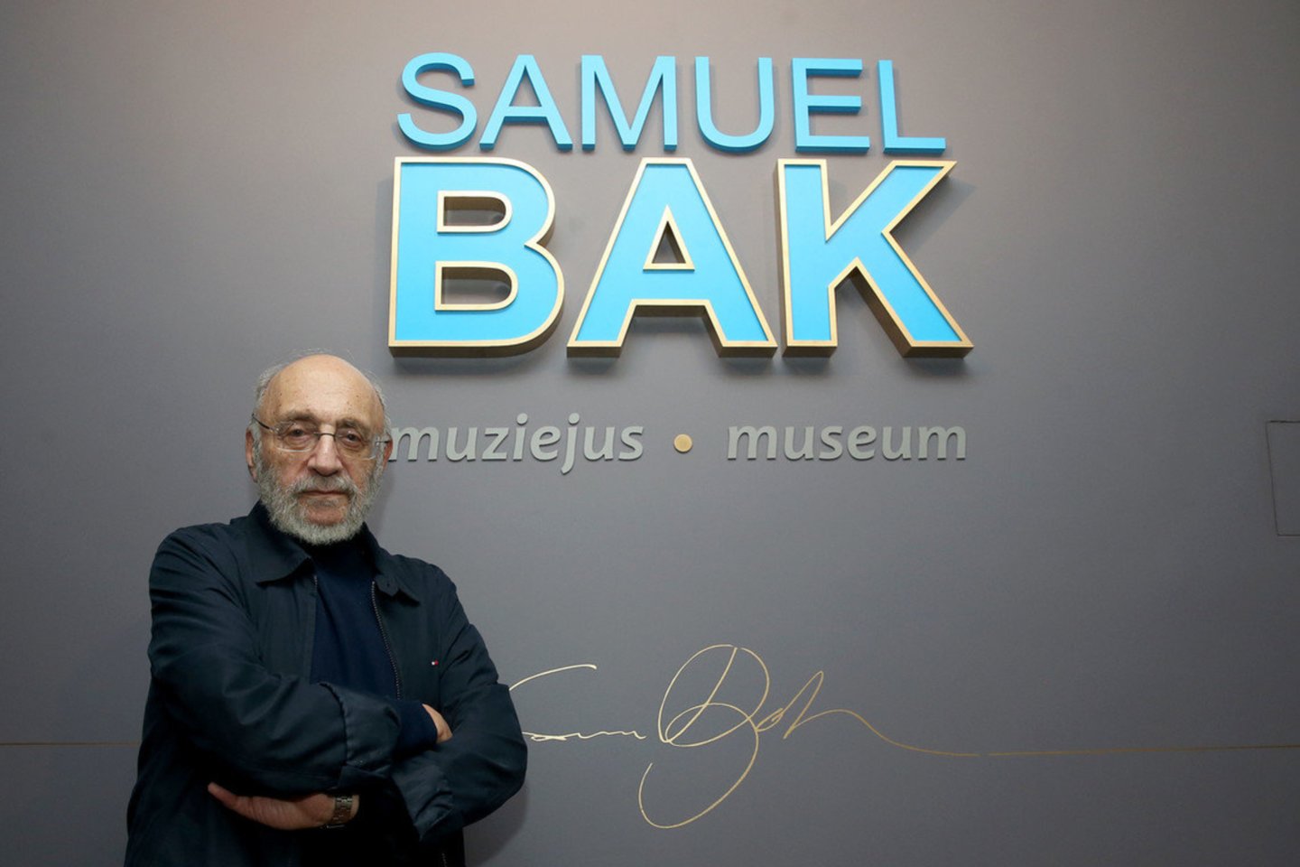  Dailininkas S.Bakas savo muziejuje Vilniuje.<br> R.Danisevičiaus nuotr.