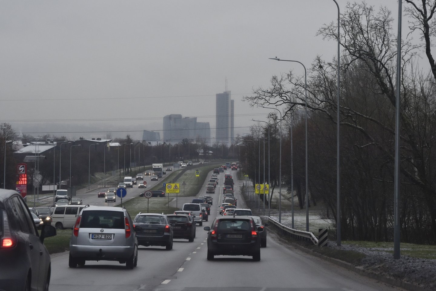 Koronaviruso pandemija ir toliau koreguoja naujų automobilių pardavimus Europos Sąjungos (ES) šalyse.<br>V.Ščiavinsko nuotr.