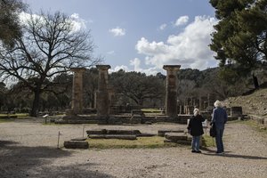 Žinia planuojantiems atostogas Graikijoje: keičiasi saviizoliacijos taisyklės