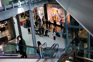 Kovoje su pandemija – vilties žybsnis: 17-oje Europos šalių sergamumo rodikliai mažėja