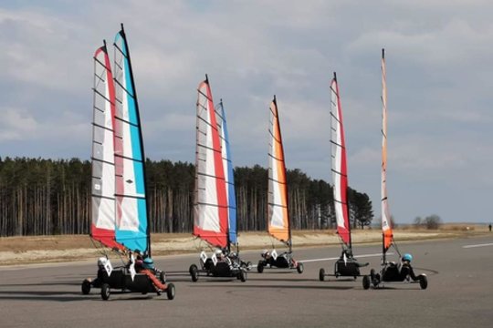 Atidėtame vėjaračių čempionate Nidoje – šiluma ir mažai vėjo