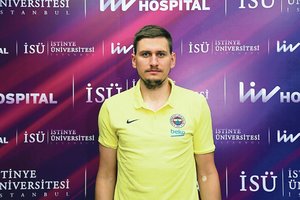 Koronavirusas pakirto ir Edgarą Ulanovą – lietuvis nepadės „Fenerbahce“ ekipai Maskvoje