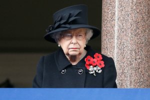 Elizabeth II mini 95-ajį gimtadienį: dėl vyro mirties atsisako tradicijų
