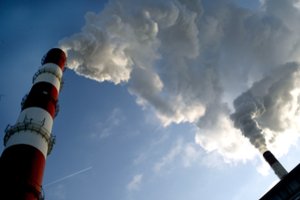 ES: Iki 2030 – 55 proc. mažiau anglies dvideginio į atmosferą