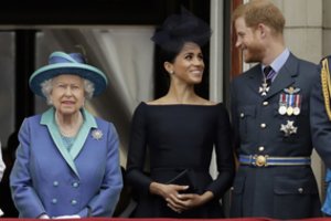 Princas Harry karalienės gimtadienyje nedalyvaus: išskubėjo namo pas nėščią Meghan Markle