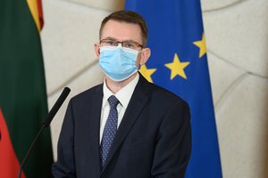 A. Dulkys siunčia perspėjimą vakcinuotiems ar persirgusiems COVID-19: neikite per raudoną šviesą