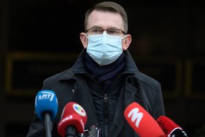 Skandalas: iš SAM panosės dingo 20 traukinio vagonų priemonių kovai prieš koronavirusą