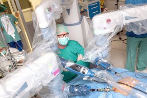 Robotinės operacijos – proveržis Baltijos šalių medicinai