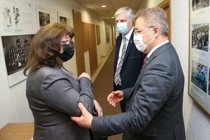 Ketvirtadienį Seime parlamentarams atliekami antikūnų testai, registravosi ne visi