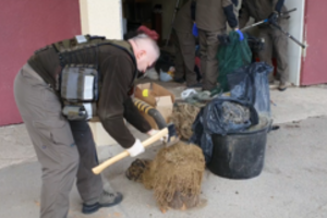 Aplinkosaugininkai naikina neteisėtos žvejybos įrankius