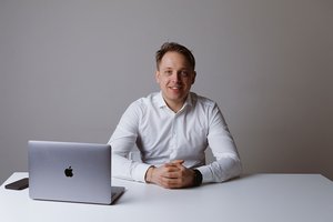 Gydytojas atvirai: kaip atkurti dantis be skausmo, vos per kelis vizitus?