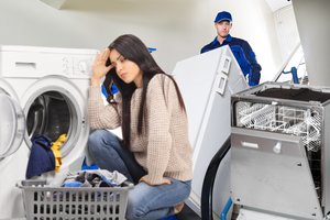 Šaldytuvas, skalbyklė ir indaplovė – ką svarbu žinoti, kad šie prietaisai dirbtų taupiausiai