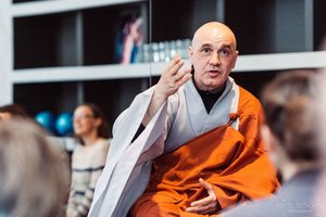 Teatro sceną į vienuolyną išmainęs Kęstutis Marčiulynas-Bo Haeng Sunimo: „Esu vien Amžinybės Prisiminimas“