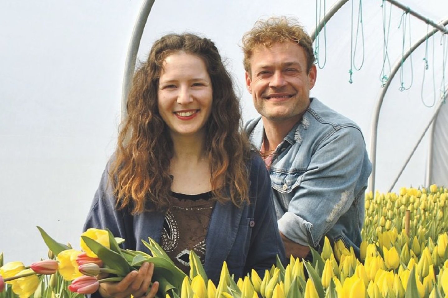 A. Slapikaitė ir A. Petraitis sugrįžo į Druskininkus, sodyboje augina tulpes, įvairius kitus augalus ir mėgaujasi harmonija su gamta.<br>Roberto Kisieliaus nuotr.