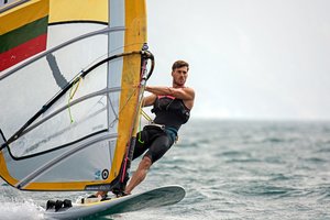 Buriuotojas J. Bernotas apie olimpiadą: „Labai sunku varžytis su tais, kurie ištisus metus praleidžia ant vandens“