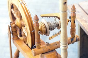 Įdomioji istorija: kada žmonės pradėjo verpti ir kada buvo išrastas verpimo ratelis?