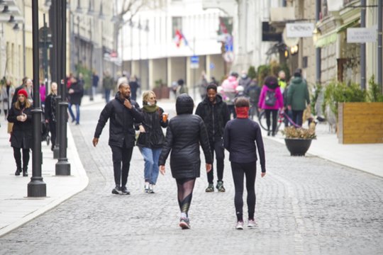 Užimtumo tarnyba: matyti disbalansas tarp darbo rinkos poreikių ir per karantiną mažiau aktualių specialistų pertekliaus