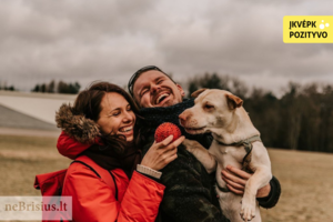 Priglaudę apleistą pitbulio ir šarpėjaus mišrūnę nesitikėjo, kaip pasisuks jų gyvenimas