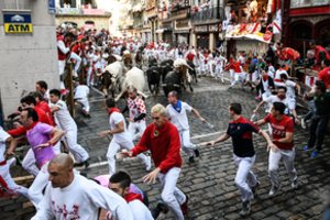 Pamplonoje dėl koronaviruso antrus metus iš eilės nevyks bėgimai su buliais