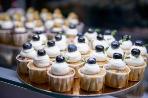 Cukraus mokestis dar neįvestas, o saldėsių kainos ir be jo pučiasi kaip ant mielių: kas jas paaugino