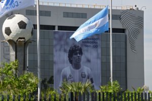 Sujudimas Argentinoje: D. Maradonos mirties aplinkybių tyrimas atskleidė jo gydytojų klaidas