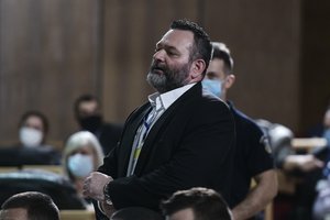 Europos Parlamentas panaikino graikų neonacio europarlamentaro neliečiamybę