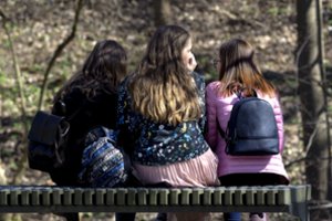 Ministrė J. Šiugždinienė: kitą savaitę į klases siūloma grįžti 5-8 klasių, dar kitą – visiems moksleiviams