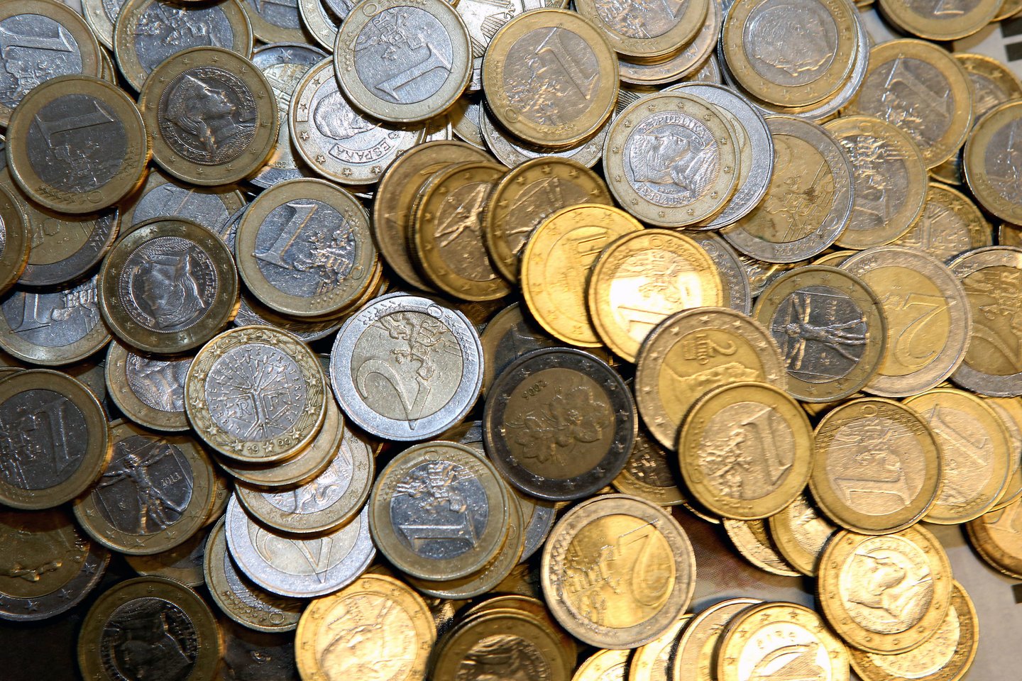 Lietuvos ir Lenkijos centriniai bankai išleidžia monetas, skirtas 1791 m. Abiejų Tautų Respublikos Konstitucijos sukakčiai.<br>M.Patašiaus asociatyvi nuotr.