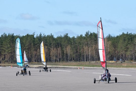 Antrame Lietuvos vėjaračių čempionato etape buriuotojus lepino stiprus vėjas