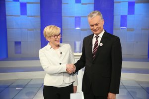 Konservatoriai toliau kelia EVT ir G. Nausėdos klausimą: tikina, kad skatina gyventojų apklausos