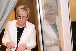 I. Šimonytės žodžiai iššaukė skirtingas ekspertų reakcijas: būtina žmonių atsiprašyti ar dirbti toliau?