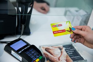 Kaip vaistinėje apsipirkti pigiau: pateikė net 5 privalumus