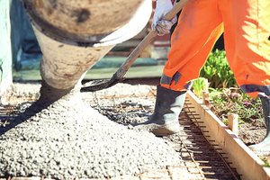 Ši medžiaga gali būti kieta lyg plienas, lanksti kaip driežas ir peršviečiama it popierius