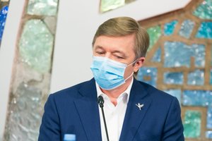 R. Karbauskis skelbia ultimatumą dėl švietimo susitarimo: siūlo laikinai pasitraukti