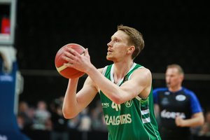 Dviguba šventė „Žalgiriui“: sutriuškino „Pieno žvaigždes“ ir laimėjo LKL reguliarųjį sezoną