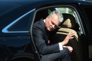 Konservatorės R. Morkūnaitės-Mikulėnienės kirtis G. Nausėdai: prezidentui būtų sveika girdėti parlamento nuomonę