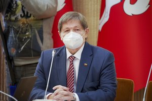 E. Jovaiša apie partijų derybas: požiūriai į švietimo kokybę itin išsiskiria