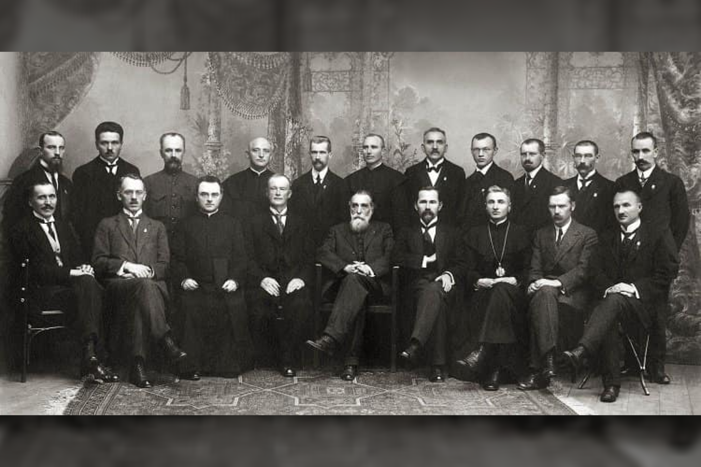 Lietuvos Nepriklausomybės akto signatarai, originali nuotrauka.
