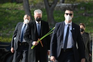 Atsisveikinti su buvusiu dėstytoju K. Glavecku atvyko G. Nausėda: pasidalijo ryškiausiais prisiminimais