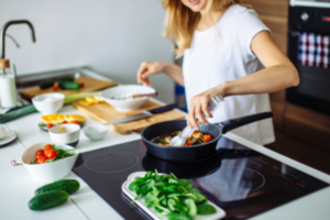 Tarptautinė diena be dietų: specialistai kviečia atrasti mitybos balansą