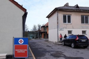 Klaipėdoje prekybininkai stos į gyvą eilę – suteikė papildomą galimybę pasiskiepyti