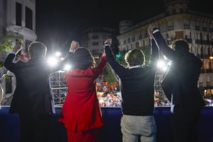 Prieš COVID-19 suvaržymus pasisakanti Madrido regiono lyderė triumfavo vietos rinkimuose