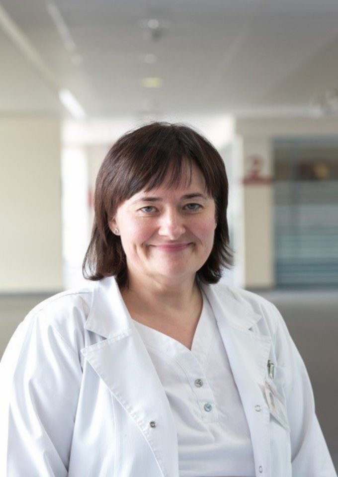 Lietuvos akušerių ginekologojų draugijos vadovė, gydytoja dr. Diana Ramašauskaitė yra priėmusi ketvertuką.<br>Santaros klinikų nuotr.