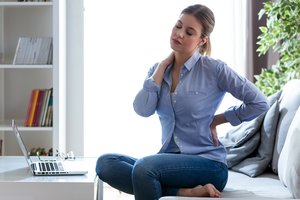 Peties skausmus jaučia šimtai tūkstančių lietuvių – kada kreiptis į gydytoją